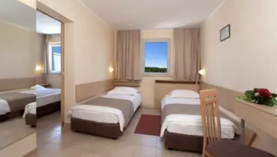 Chorvátsko - Istria - Poreč - hotel Delfin Plava Laguna - rodinná izba Chorvátsko - Istria - Poreč - hotel Delfin Plava Laguna - rodinná izba