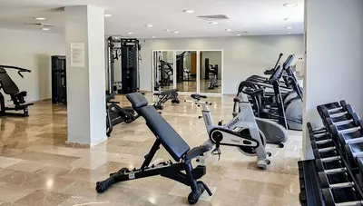 Rhodos - Faliraki - Esperides Beach Resort - posilňovňa Rhodos - Faliraki - Esperides Beach Resort - posilňovňa