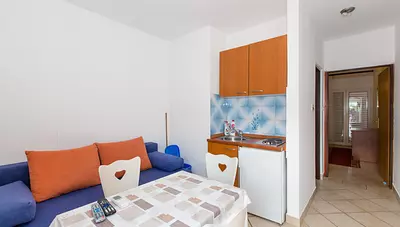 Chorvátsko - ostrov Pag - Pag - apartmány Robert - denná miestnosť Chorvátsko - ostrov Pag - Pag - apartmány Robert - denná miestnosť