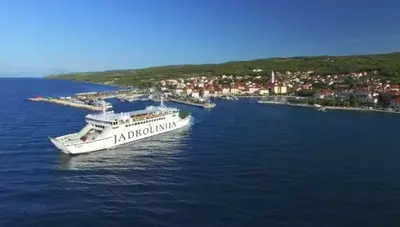 Chorvátsko - ostrov Brač - trajekt Split-Supetar Chorvátsko - ostrov Brač - trajekt Split-Supetar
