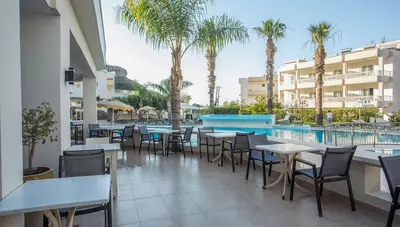 Rhodos - Faliraki - hotel Olympia Sun - bazén