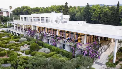 Chorvátsko - o.Brač - Supetar - Labranda Velaris Village - centrálna reštaurácia Chorvátsko - o.Brač - Supetar - Labranda Velaris Village - centrálna reštaurácia