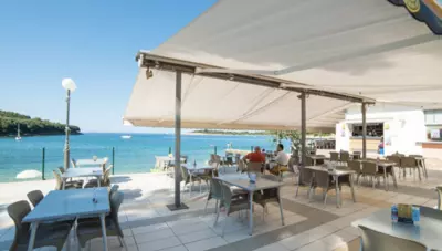 Chorvátsko - Pula-Banjole - Hotel Centinera - terasa Chorvátsko - Pula-Banjole - Hotel Centinera - terasa