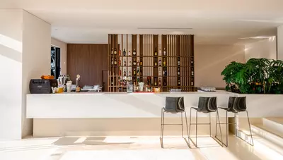 Grécko - Rhodos - Faliraki - hotel Calypso Beach - lobby bar