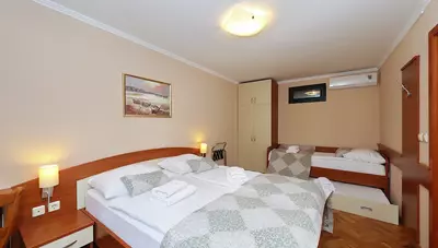 Chorvátsko - Biograd na Moru - San Antonio Resort - trojlôžková izba s prístelkou Chorvátsko - Biograd na Moru - San Antonio Resort - trojlôžková izba s prístelkou