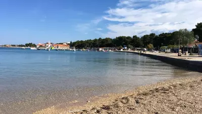 Chorvátsko - Sv.Filip i Jakov - Mobilhomy a apt. Adriatic - pláž