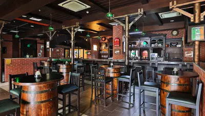 Turecko - Side - hotel Diamond Excellence Resort & Spa - irish pub