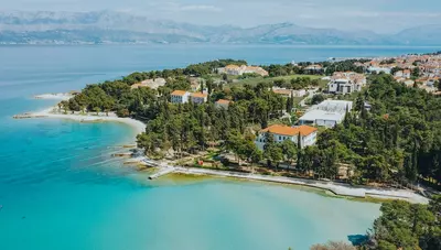 Chorvátsko - o.Brač - Supetar - Labranda Velaris Village - pohľad zhora Chorvátsko - o.Brač - Supetar - Labranda Velaris Village - pohľad zhora