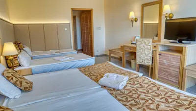 Bulharsko - Slnečné pobrežie - Hotel Majestic Beach Resort - rodinná izba Bulharsko - Slnečné pobrežie - Hotel Majestic Beach Resort - rodinná izba