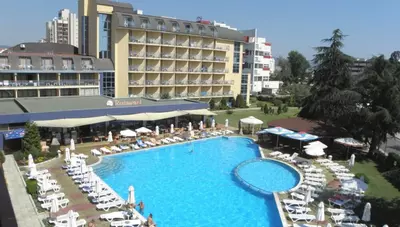 Bulharsko - Slnečné pobrežie - Hotel Baikal - bazén Bulharsko - Slnečné pobrežie - Hotel Baikal - bazén