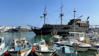 Cyprus - Ayia Napa - prístav Cyprus - Ayia Napa - prístav