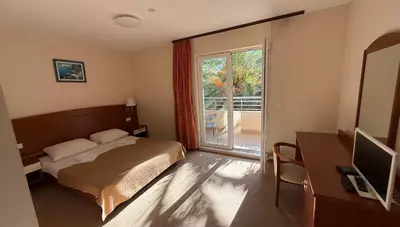 Chorvátsko - Gradac - hotel Neptun - dvojlôžková izba