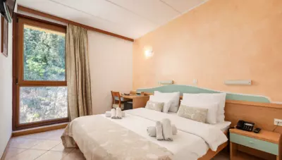 Chorvátsko - Istria - Rabac - hotel Mimosa - izba Economy Chorvátsko - Istria - Rabac - hotel Mimosa - izba Economy