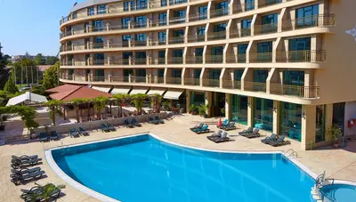 Bulharsko - Slnečné pobrežie - hotel Mena Palace - bazén Bulharsko - Slnečné pobrežie - hotel Mena Palace - bazén