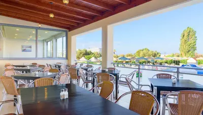 Rhodos - Kolymbia - Hotel Memphis Beach - terasa