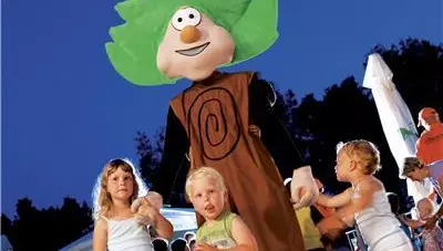 Chorvátsko - ostrov Lišinj - Mali Lošinj - hotel Vespera - Pino Club - animácie