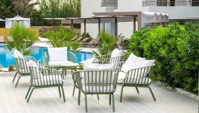 Kréta - Adelianos Kampos - Hotel Ydoria Resort - bar pri bazéne Kréta - Adelianos Kampos - Hotel Ydoria Resort - bar pri bazéne