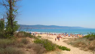 Bulharsko - Slnečné pobrežie - Hotel Nessebar Beach - cesta na pláž Bulharsko - Slnečné pobrežie - Hotel Nessebar Beach - cesta na pláž