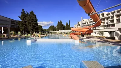 Chorvátsko - Borik (Zadar) - Hotel Falkensteiner Club Funimation - bazén Chorvátsko - Borik (Zadar) - Hotel Falkensteiner Club Funimation - bazén