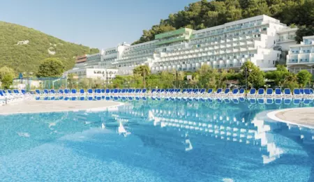 Hotel Hedera (polpenzia) ****