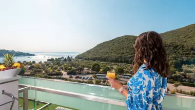 Chorvátsko - Istria - Rabac - hotel Narcis - balkón morská strana