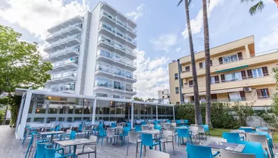 Mallorca - Cala Millor - Hotel Blue Sea Cala Millor - terasa Mallorca - Cala Millor - Hotel Blue Sea Cala Millor - terasa