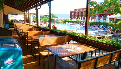 Bulharsko - Slnečné pobrežie - Hotel Astoria - terasa Bulharsko - Slnečné pobrežie - Hotel Astoria - terasa