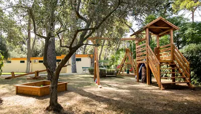 Chorvátsko - Biograd na Moru - San Antonio - detské ihrisko Chorvátsko - Biograd na Moru - San Antonio - detské ihrisko