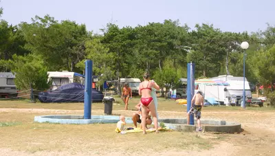 Chorvátsko - Privlaka (Zadar) - Apartmány - pláž