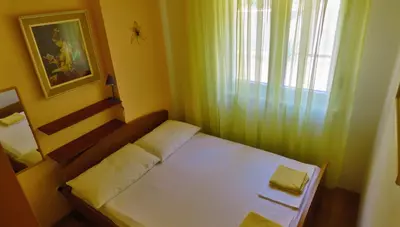 Chorvátsko - Omiš - apartmán Pasa - spálňa Chorvátsko - Omiš - apartmán Pasa - spálňa