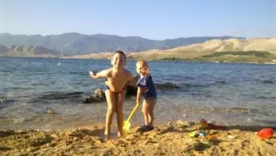 Chorvátsko - ostrov Pag - Pag - apartmány Robert - pláž Chorvátsko - ostrov Pag - Pag - apartmány Robert - pláž