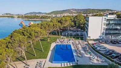 Chorvátsko - Vodice - Villa Arausa - hotel s bazénom Chorvátsko - Vodice - Villa Arausa - hotel s bazénom