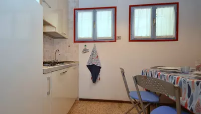 Taliansko - Lignano - Pineta - Villa Eliana - apt C4+2 - kuchyňa Taliansko - Lignano - Pineta - Villa Eliana - apt C4+2 - kuchyňa