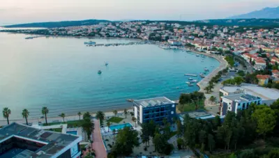 Chorvátsko - Pag - Novalja - Liberty - pláž