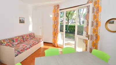 Taliansko-Bibione- villaggio Tivoli- apt C4+2 - obývacia miestnosť