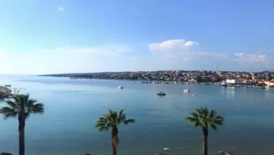 Chorvátsko - Pag - Novalja - Liberty Plaza - pláž