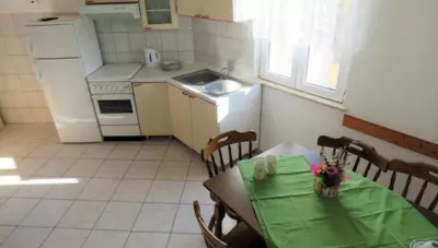 Chorvátsko - Omiš - Apartmány Musac - A4 - kuchyňa s jedálňou