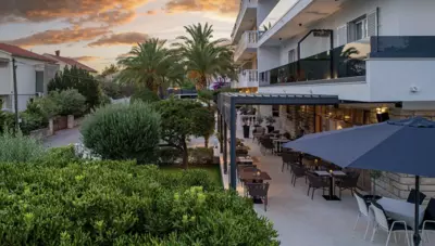 Chorvátsko - Vodice - Penzión Sidro - exteriér Chorvátsko - Vodice - Penzión Sidro - exteriér