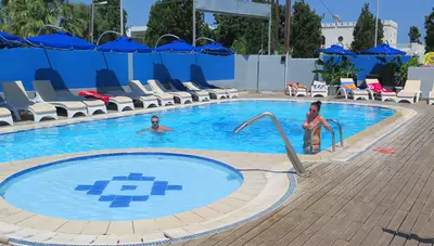 Rhodos - Kolymbia - Hotel Kolymbia Bay Art - bazén s detskou časťou Rhodos - Kolymbia - Hotel Kolymbia Bay Art - bazén s detskou časťou