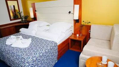 Chorvátsko - Biograd na Moru - hotel Ilirija - izba Superior balkón morská strana Chorvátsko - Biograd na Moru - hotel Ilirija - izba Superior balkón morská strana