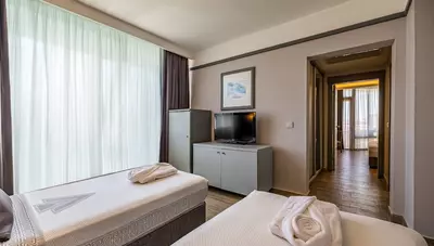 Turecko - Side - Vonresort Golden Coast - rodinná izba s 2 miestnosťami Turecko - Side - Vonresort Golden Coast - rodinná izba s 2 miestnosťami