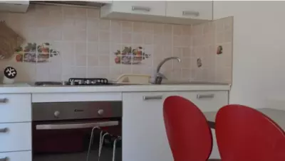 Chorvátsko - Vodice - Srima - apartmány Mario - apartmán 1/2+1 - kuchynský kút