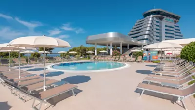 Chorvátsko - Vodice - Hotel Olympia Sky - areál Chorvátsko - Vodice - Hotel Olympia Sky - areál