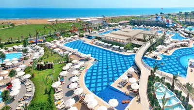 Turecko - Side - Hotel Royal Alhambra Palace - bazény