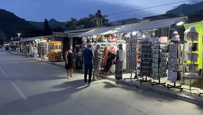 Čierna Hora - Čanj - hotel Pearl Beach Resort - večer pri mori Čanj Čierna Hora - Čanj - hotel Pearl Beach Resort - večer pri mori Čanj