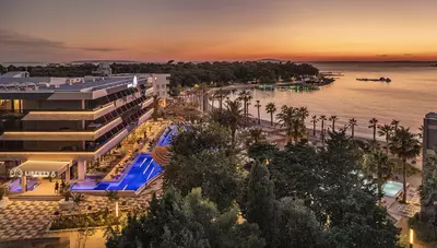 Chorvátsko - Pag - Novalja - hotel Liberty S - pohľad na hotel Chorvátsko - Pag - Novalja - hotel Liberty S - pohľad na hotel