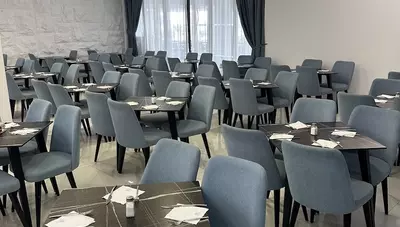 Čierna Hora - Čanj - hotel Pearl Beach Resort - reštaurácia