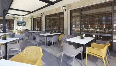 Bulharsko - Slnečné pobrežie - hotel Nobel - bar