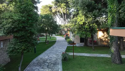 Chorvátsko - Biograd na Moru - San Antonio Resort - areál Chorvátsko - Biograd na Moru - San Antonio Resort - areál