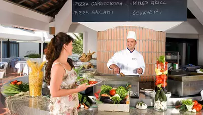 Chorvátsko - Istria - Poreč - apartmány Lanterna Sunny Resort by Valamar - reštaurácia ala carte